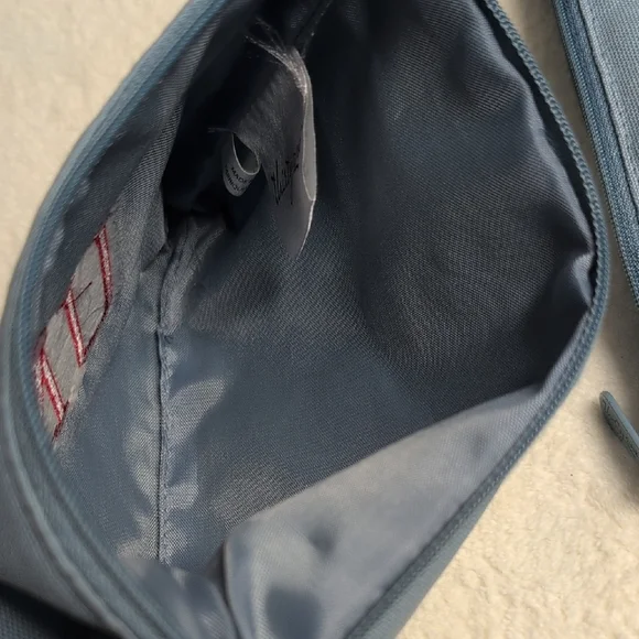 Thirty One Blue Embroidered Women's  Cosmetic Bags - Picture 4 of 12